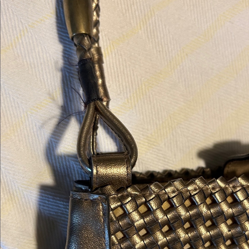 Liz Claiborne Woven Metallic Bronze colored Shoulder Bag Y2K - Picture 9 of 15